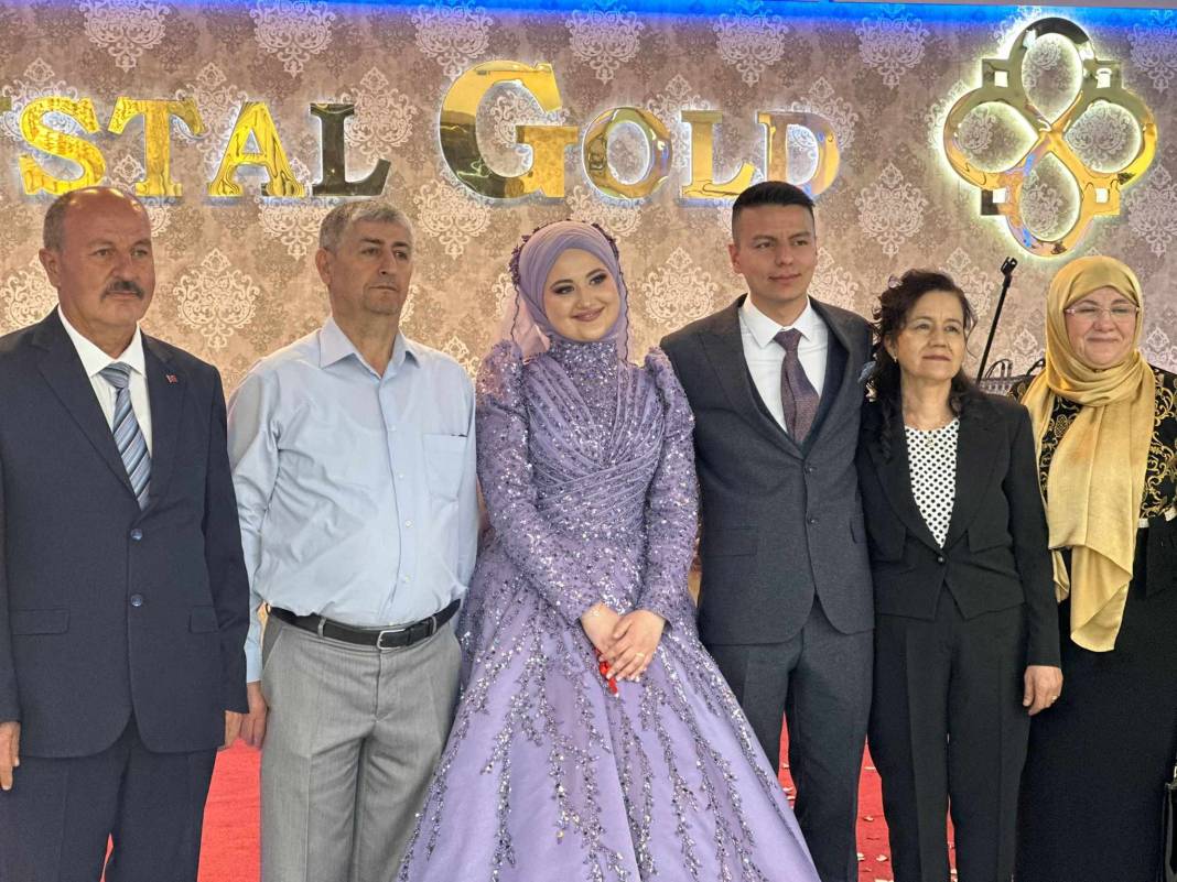 Yağmur ile Koray nişanlandı 1